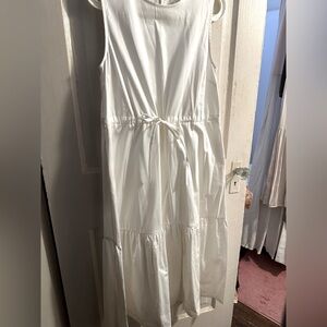 White Saint&Sofia dress size 6